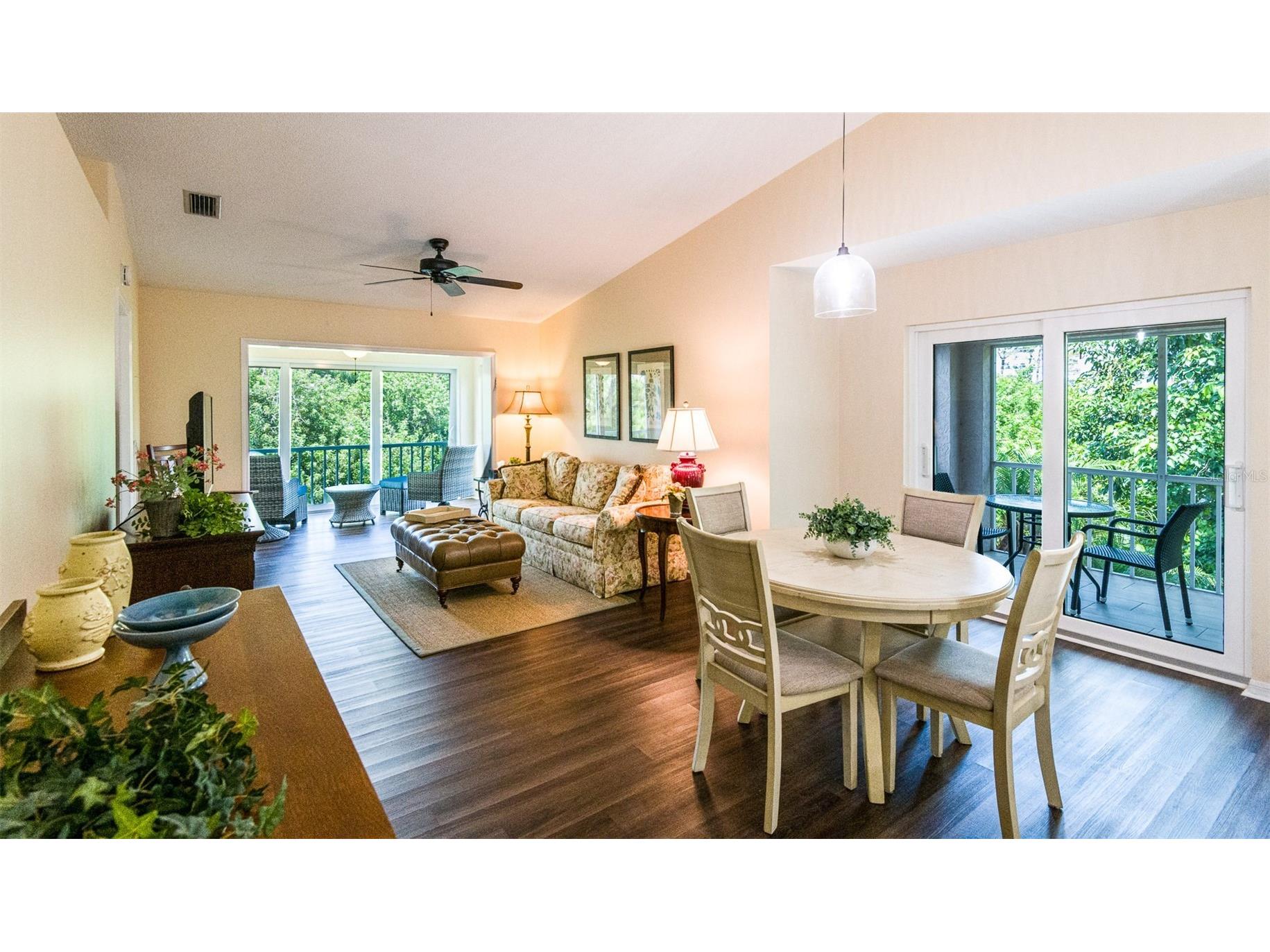 5658 Sheffield Greene Circle #66-17 Sarasota FL 34235 A4694809 image3