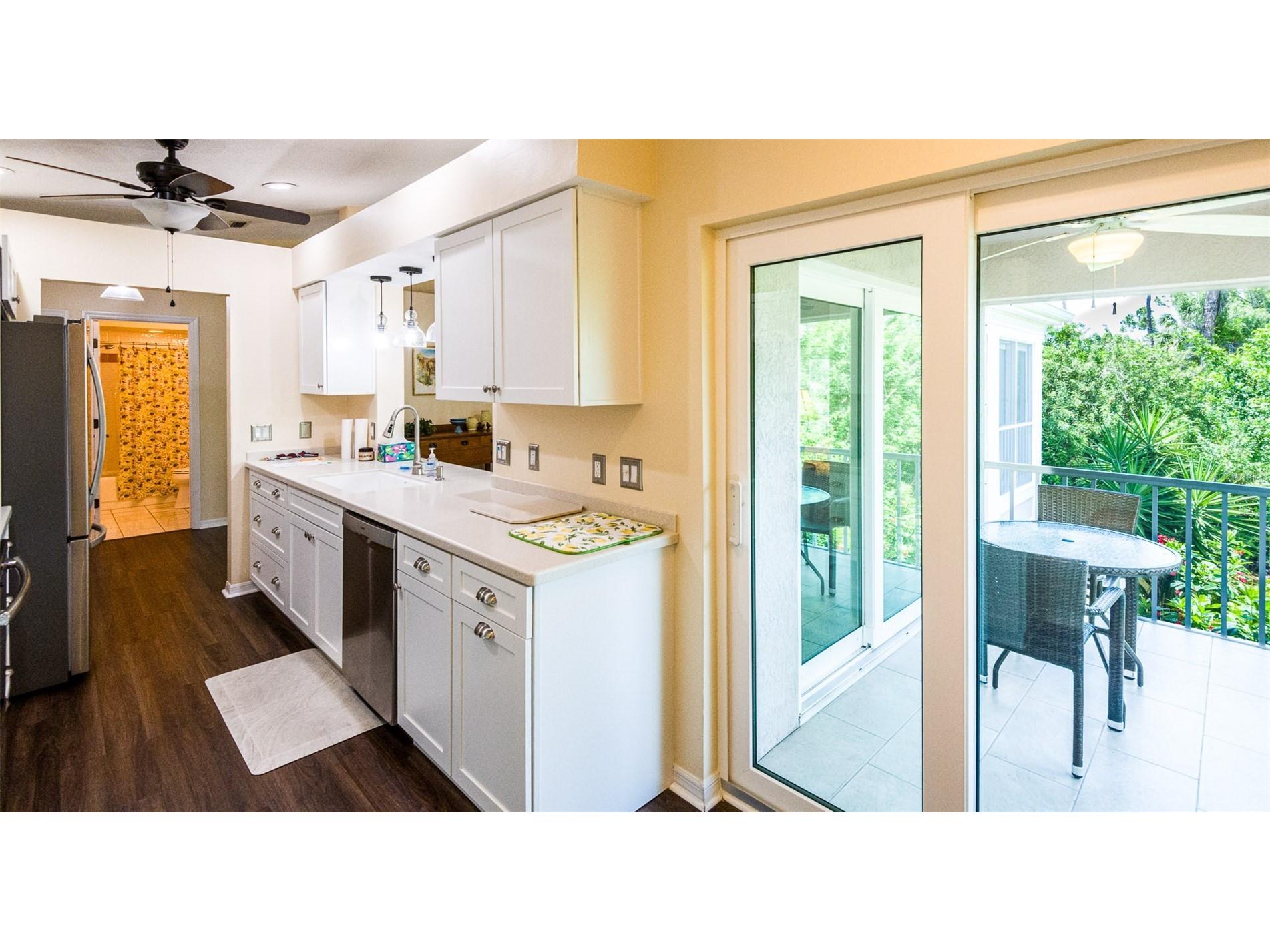 5658 Sheffield Greene Circle #66-17 Sarasota FL 34235 A4694809 image8