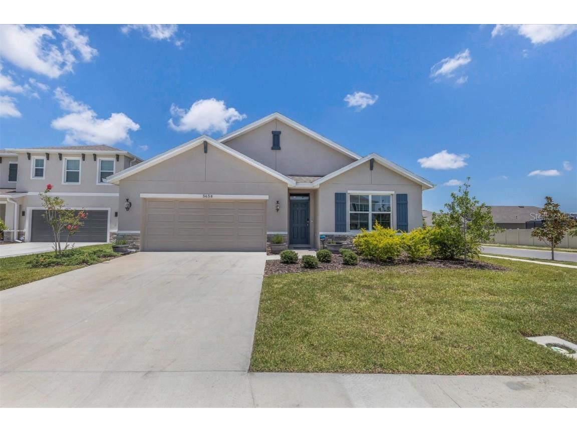 5658 Woodland Sage Drive Sarasota FL 34238 A4584221 image1