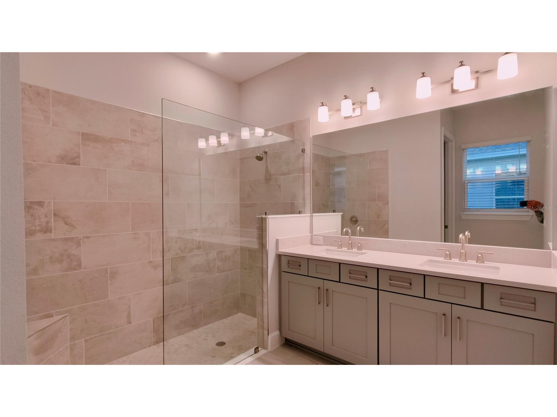 5659 Nevis Terrace Kissimmee FL 34758 V4950047 image11