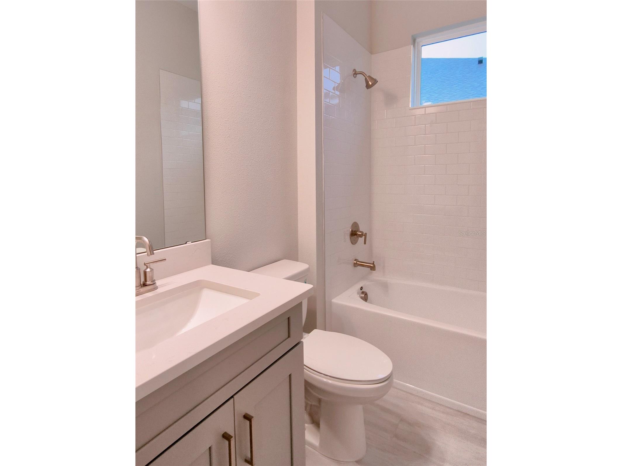 5659 Nevis Terrace Kissimmee FL 34758 V4950047 image4