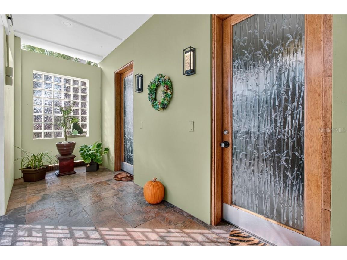 5659 Shore Boulevard S Gulfport FL 33707 TB8444550 image16