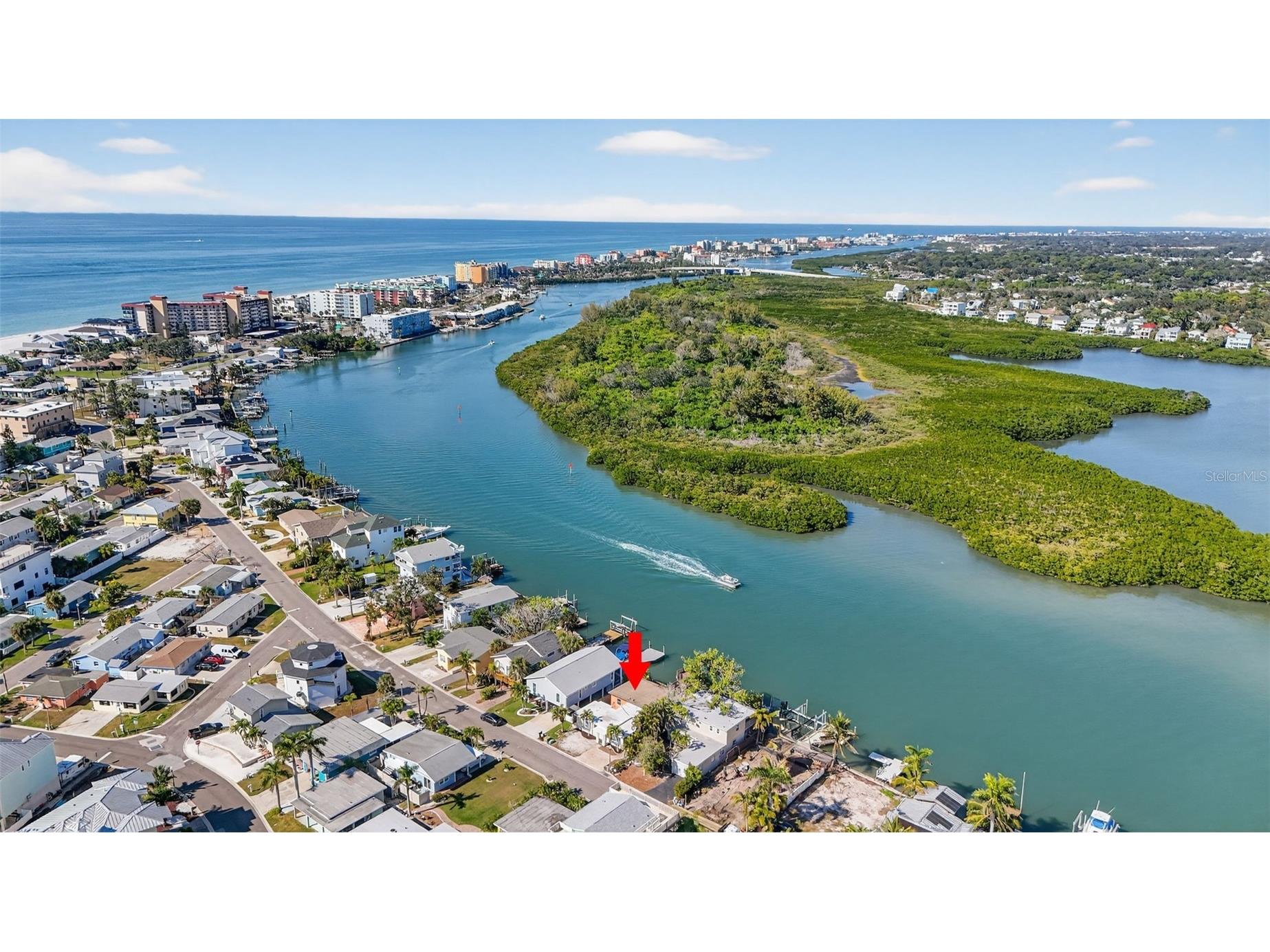 566 182nd Avenue E Redington Shores FL 33708 TB8444470 image1