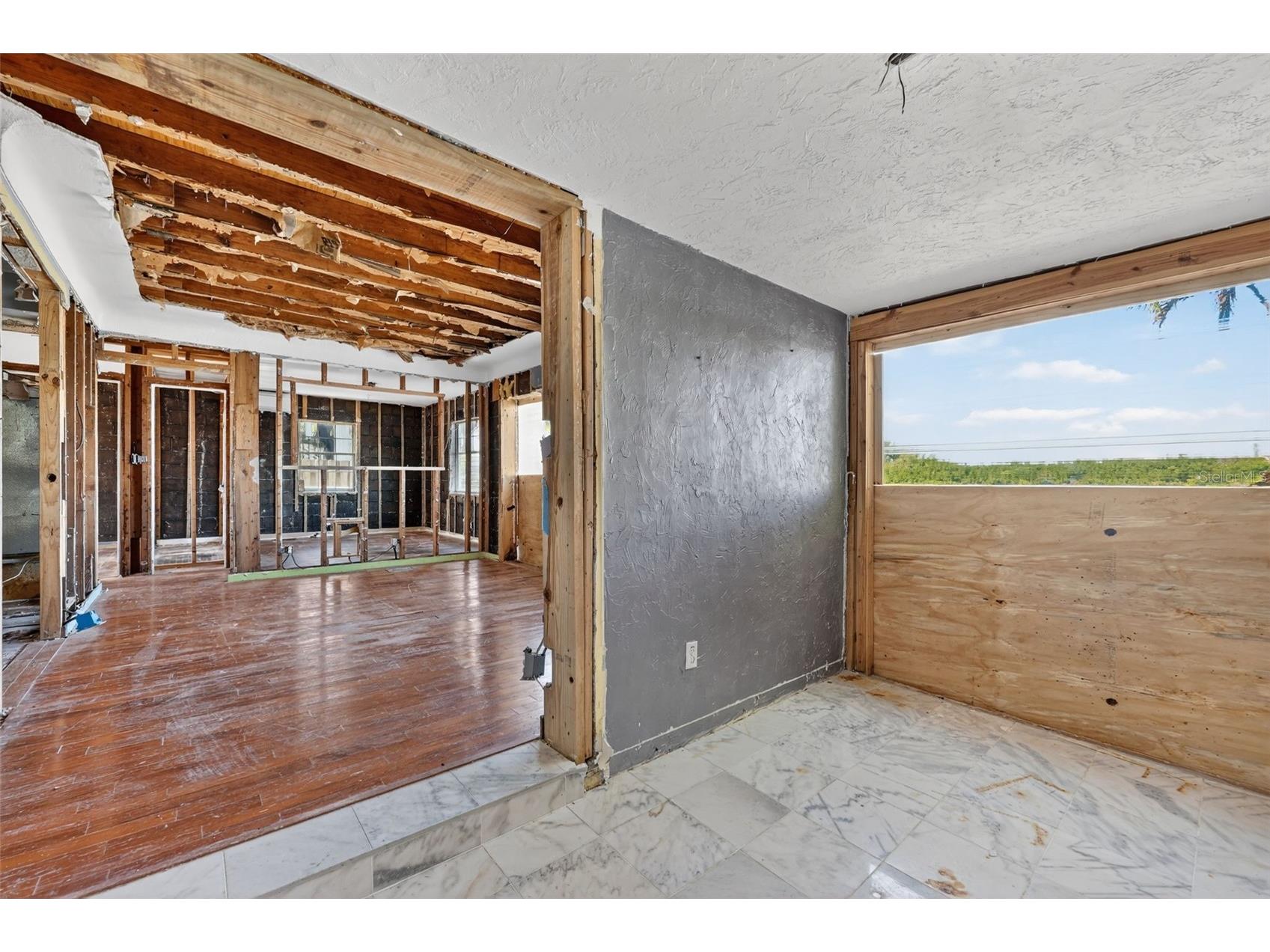 566 182nd Avenue E Redington Shores FL 33708 TB8444470 image11