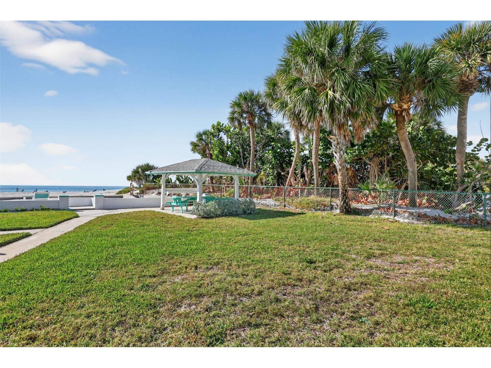 566 182nd Avenue E Redington Shores FL 33708 TB8444470 image18