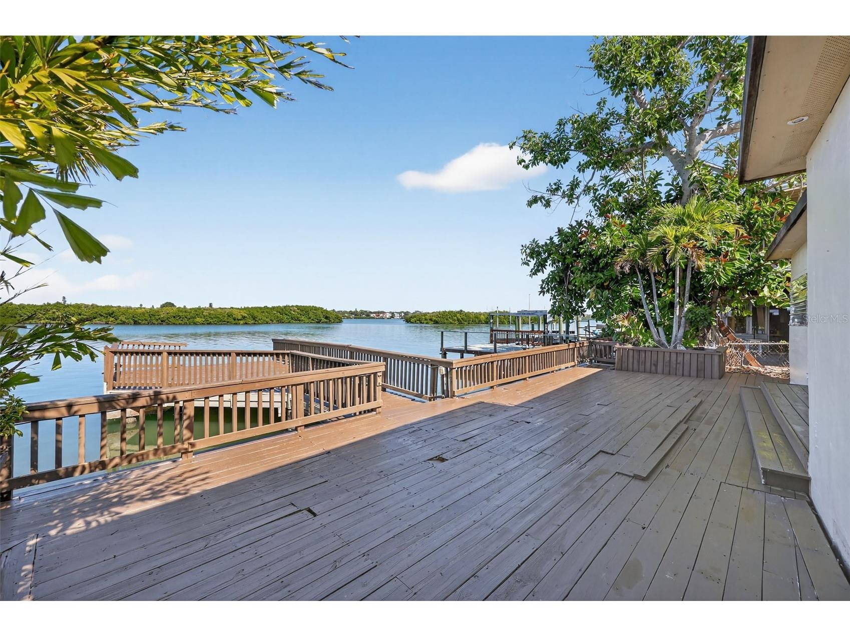566 182nd Avenue E Redington Shores FL 33708 TB8444470 image6