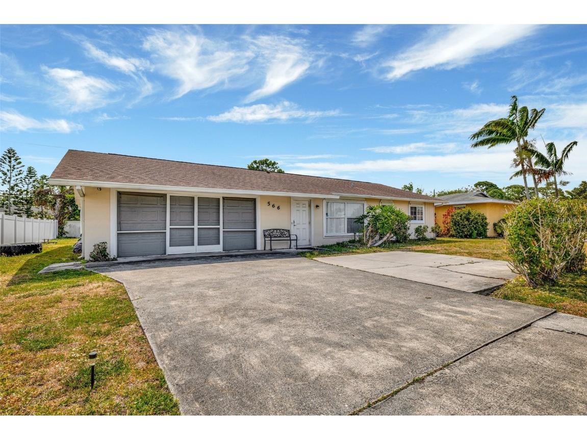 566 SE Floresta Drive Port Saint Lucie FL 34983 OM700232 image1