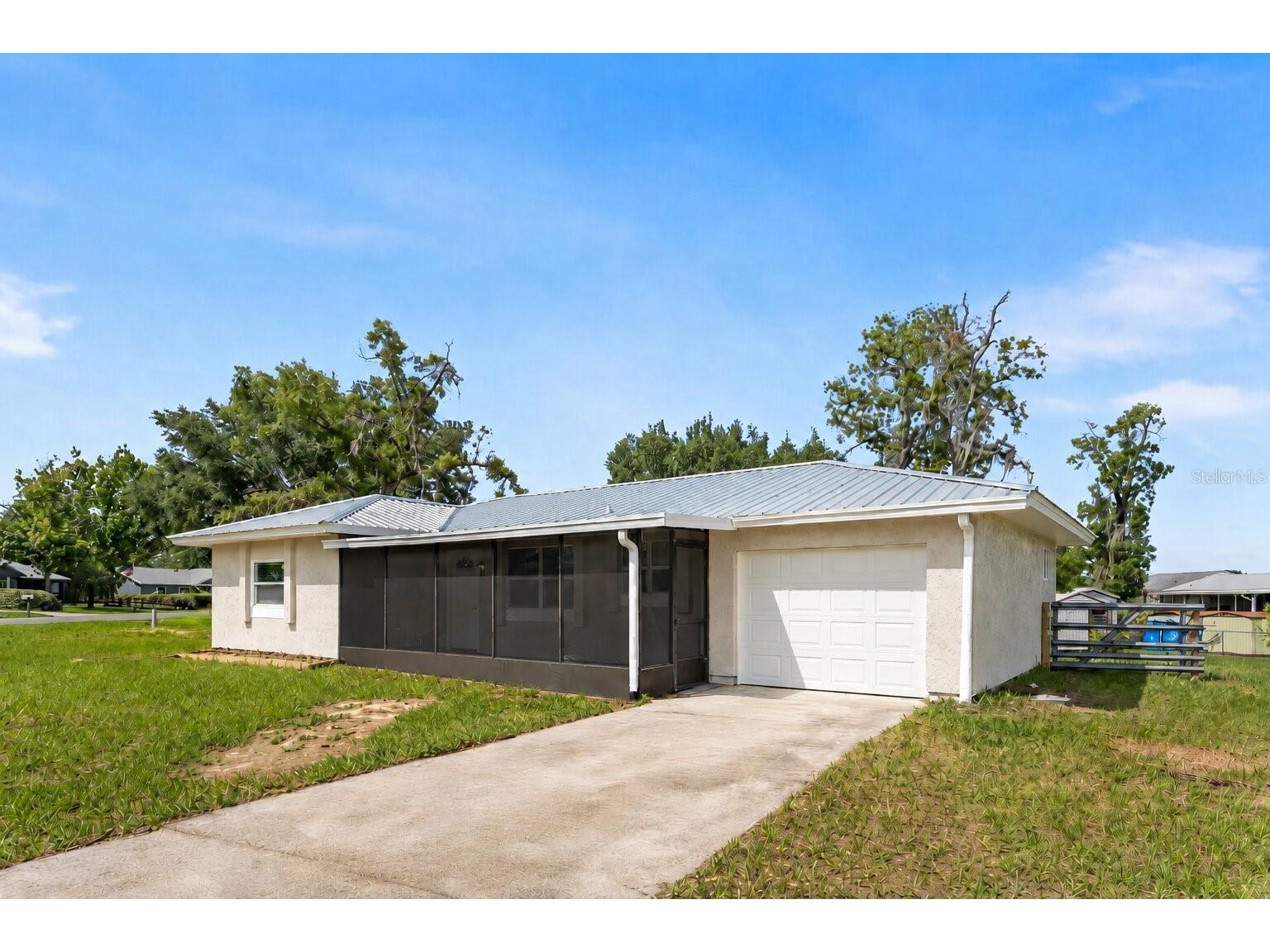 566 Silver Course Radial Ocala FL 34472 OM725765 image1
