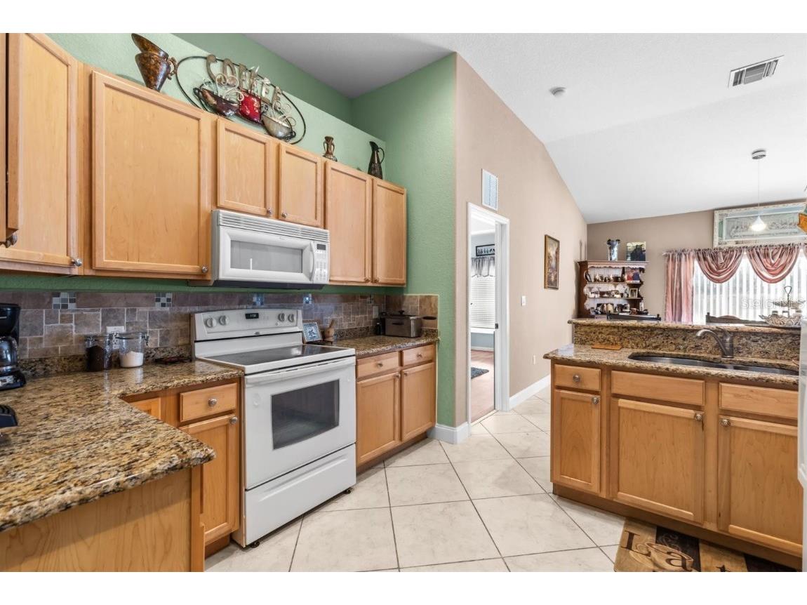 566 Sw Halifax Ave Port Saint Lucie FL 34953 O6345835 image4