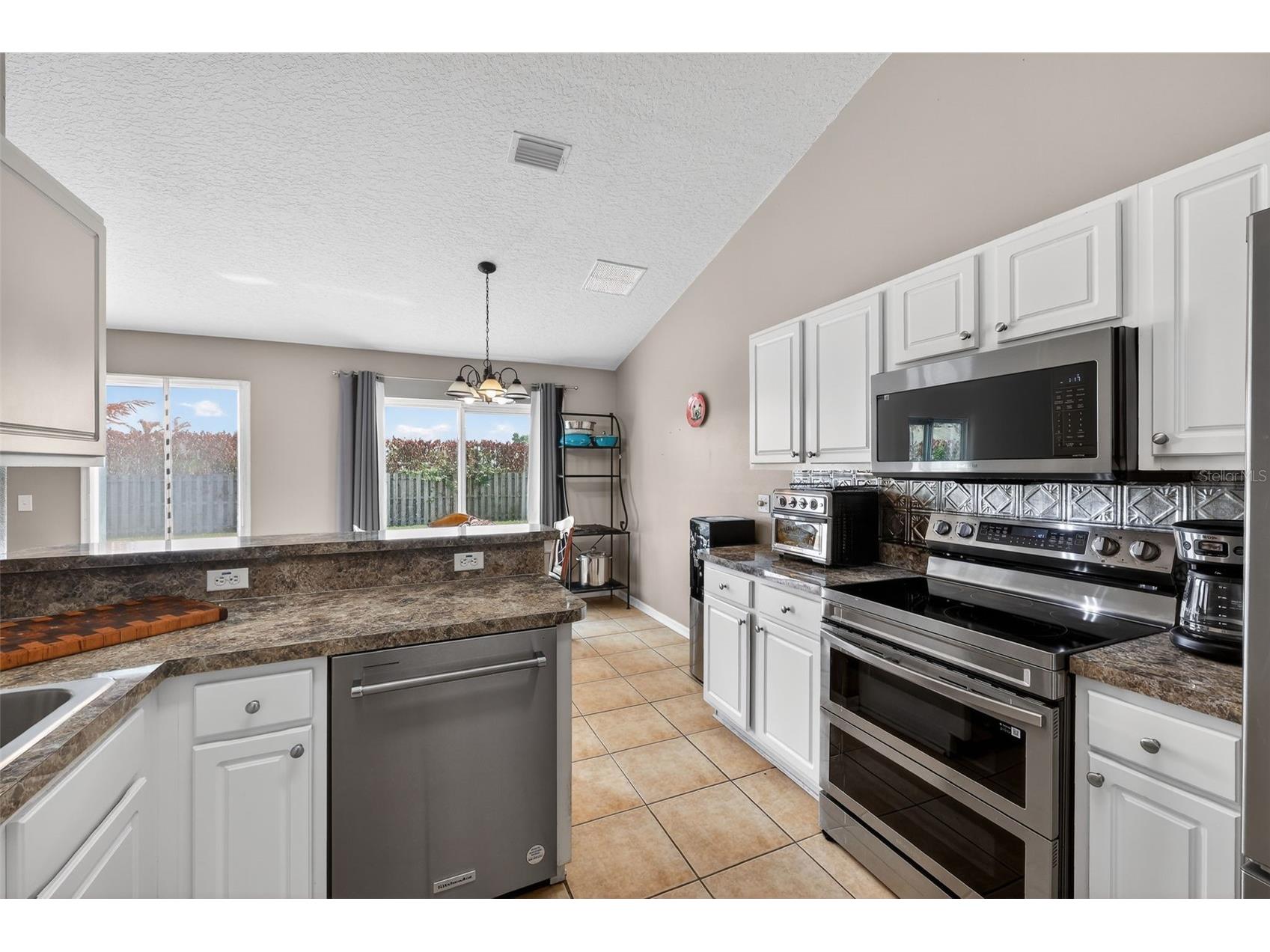 566 SW Sea Holly Terrace Port Saint Lucie FL 34984 O6390658 image10