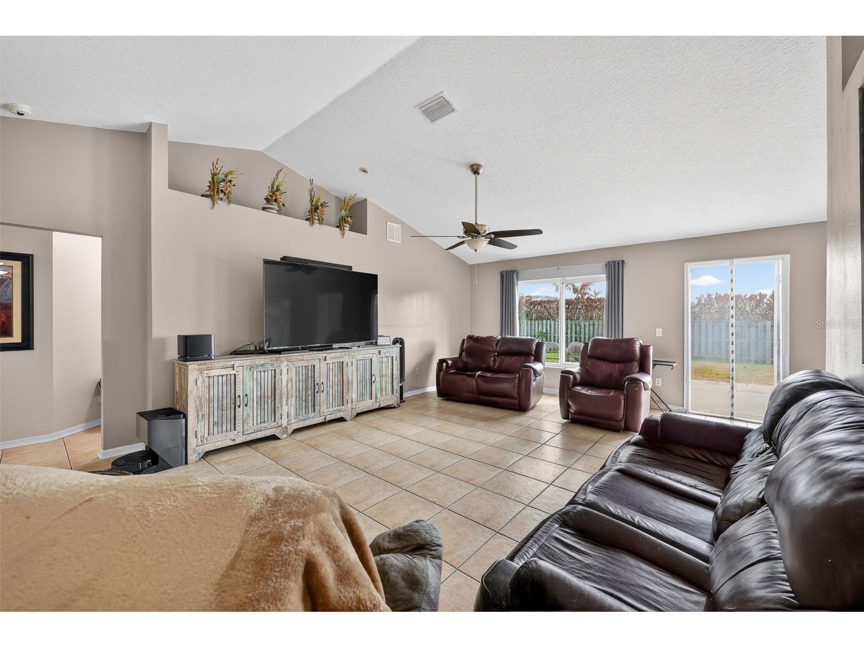 566 SW Sea Holly Terrace Port Saint Lucie FL 34984 O6390658 image5