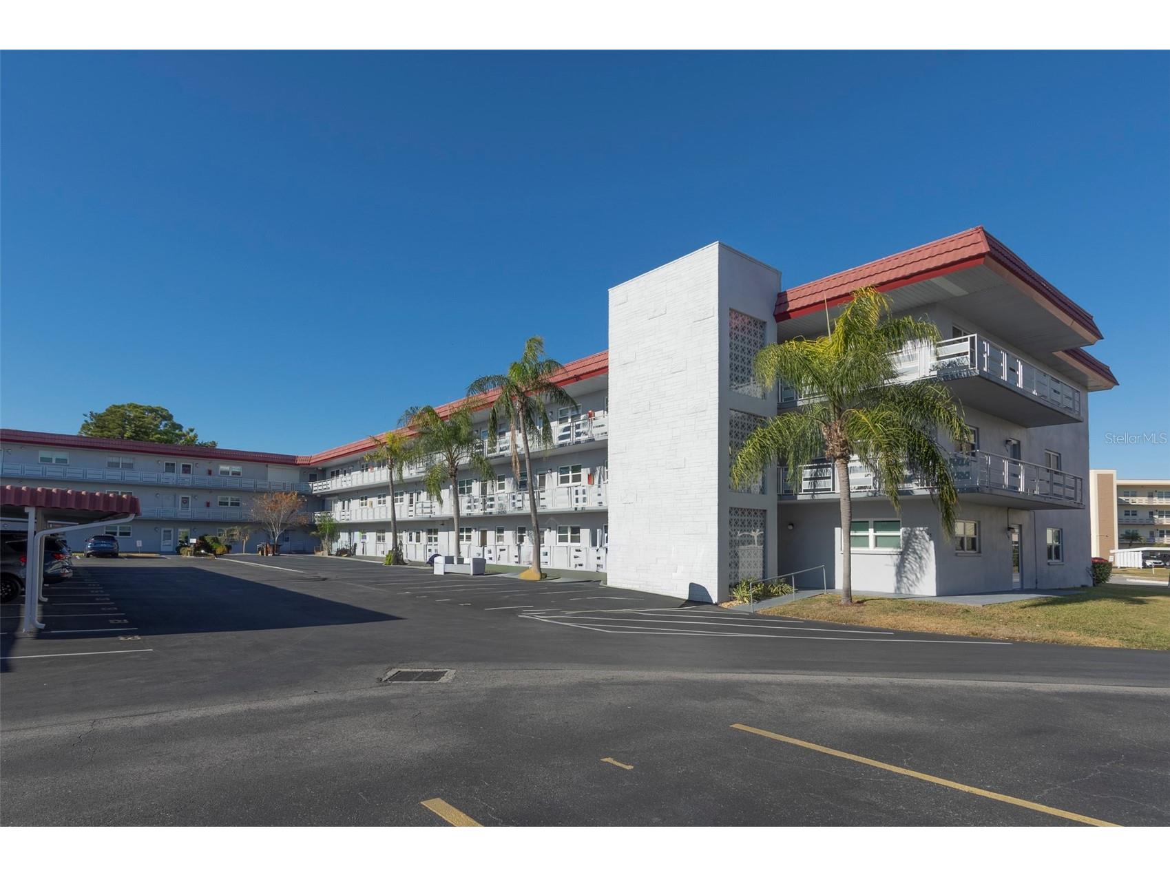 5660 80th Street N #A202 Saint Petersburg FL 33709 TB8475122 image1