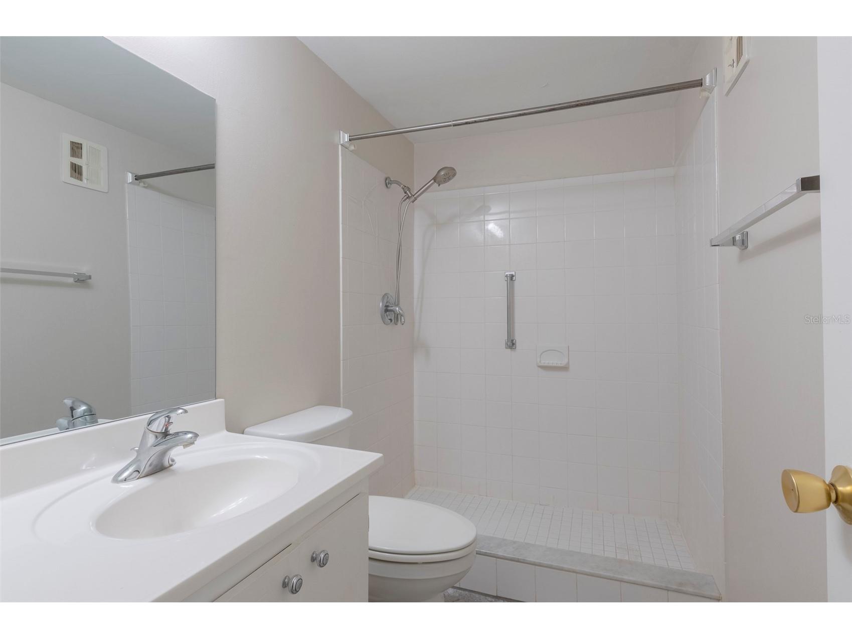 5660 80th Street N #A202 Saint Petersburg FL 33709 TB8475122 image21