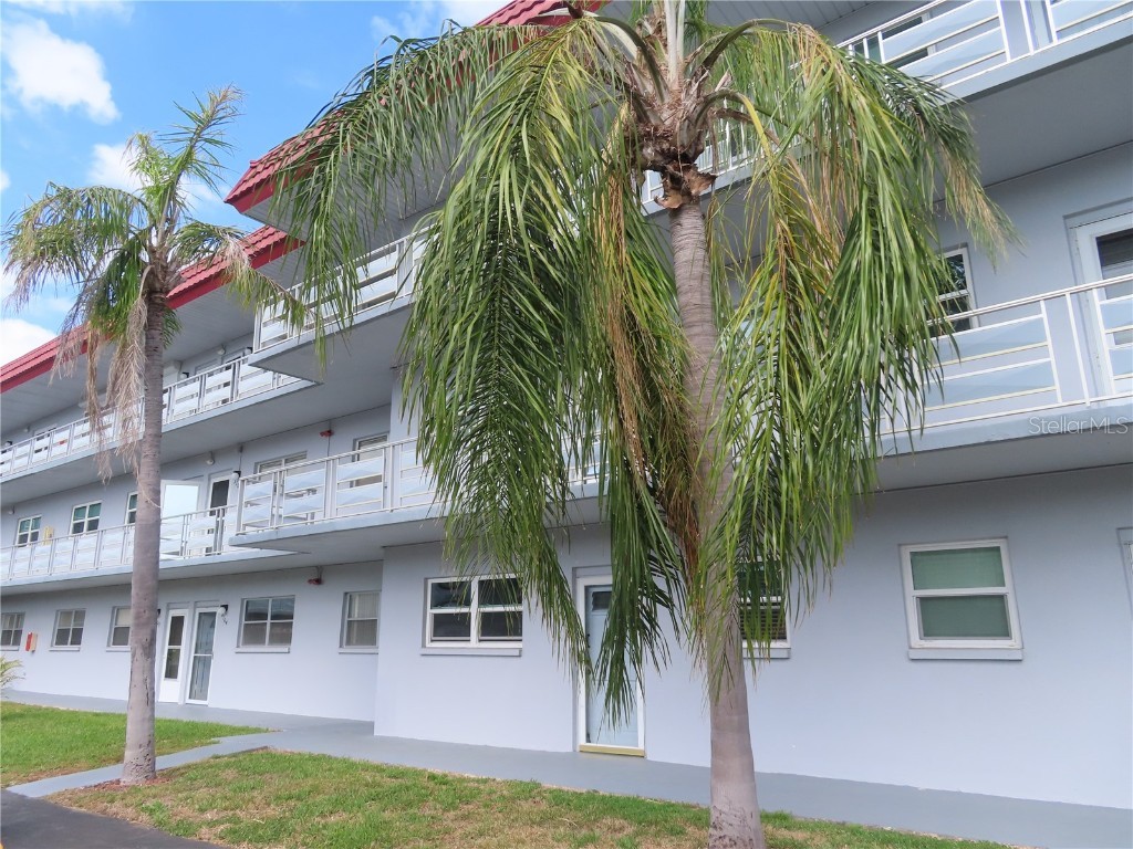 5660 80th Street N #A205 Saint Petersburg FL 33709 TB8352341 image1