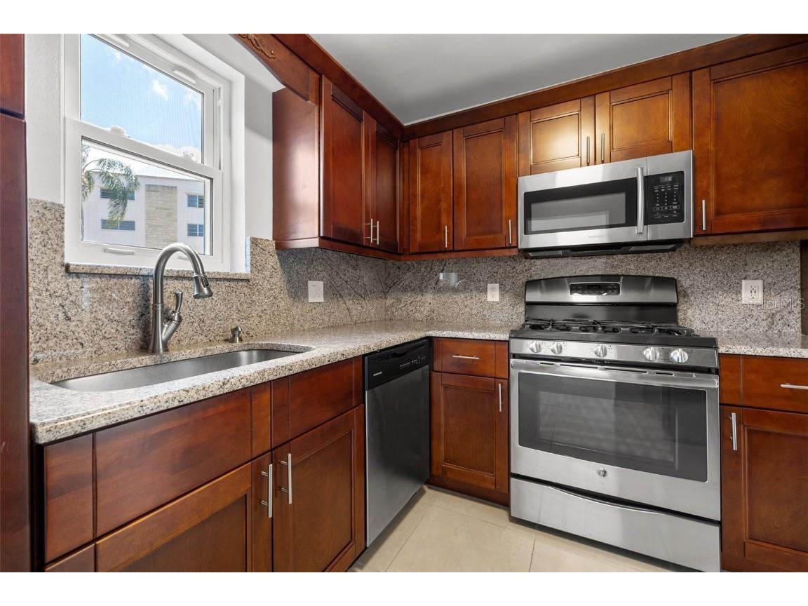 5660 80th Street N #A208 Saint Petersburg FL 33709 U8241727 image10