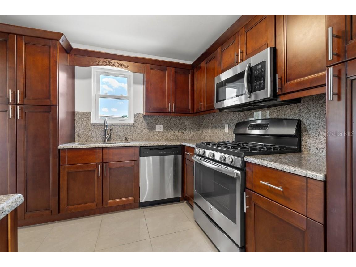 5660 80th Street N #A208 Saint Petersburg FL 33709 U8241727 image11