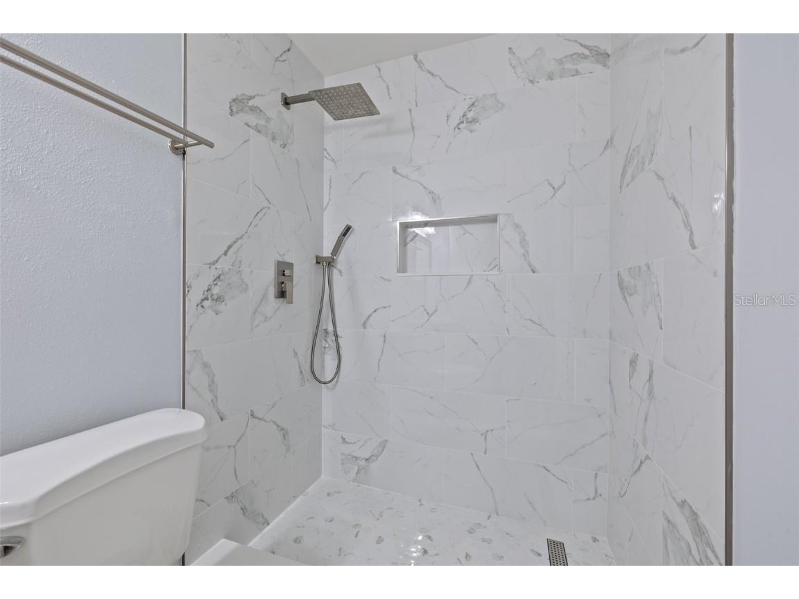 5660 80th Street N #A208 Saint Petersburg FL 33709 U8241727 image16