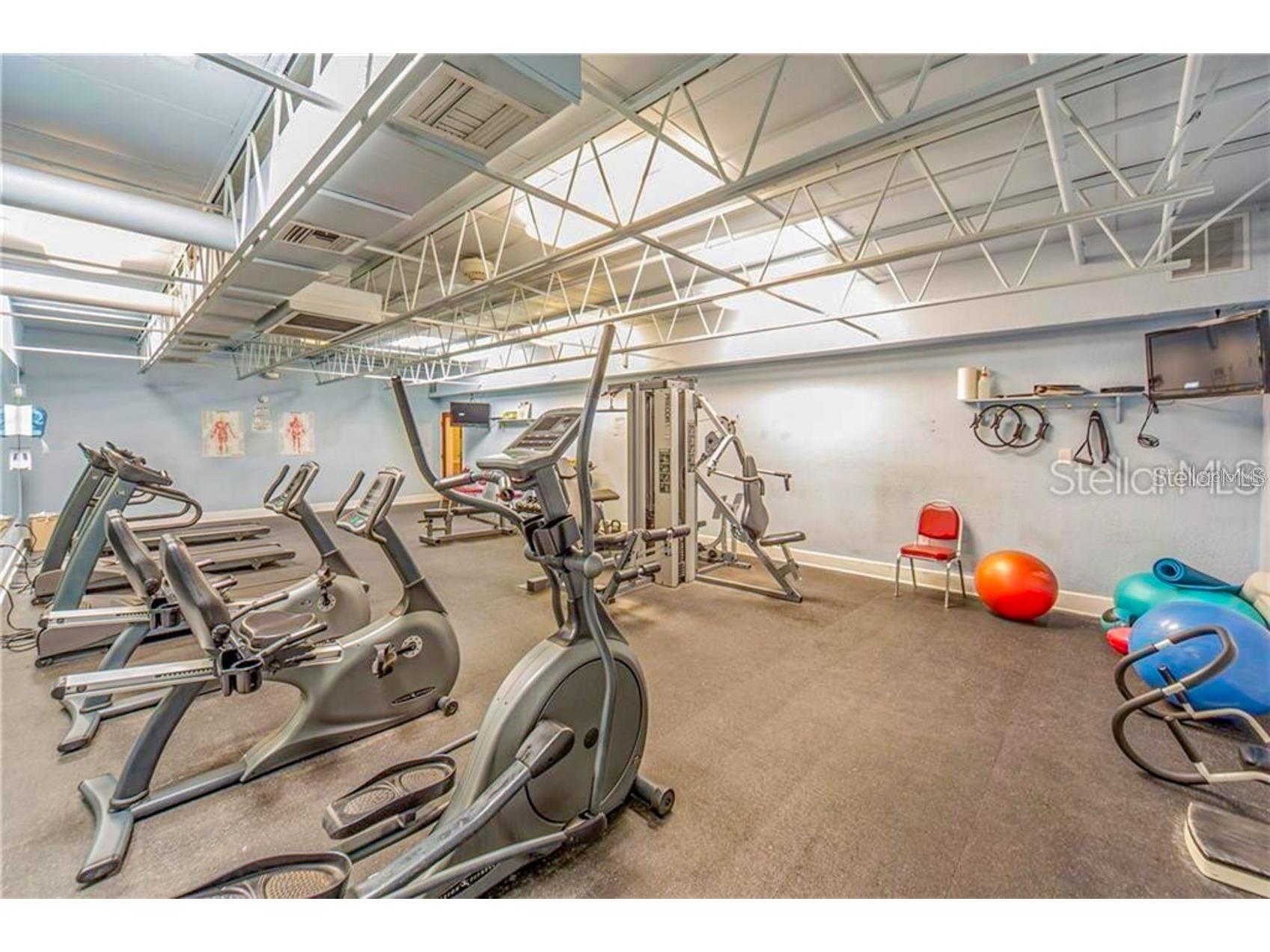 5660 80th Street N #A303 Saint Petersburg FL 33709 TB8421655 image45