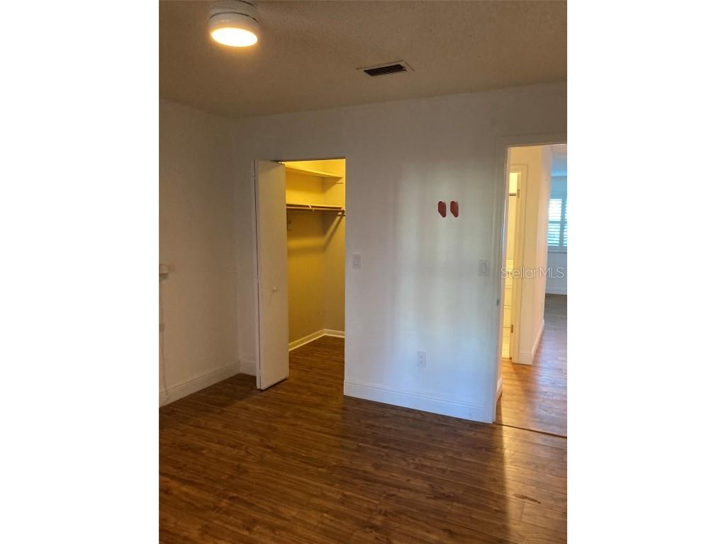 5660 80th Street N #C101 Saint Petersburg FL 33709 TB8451939 image12