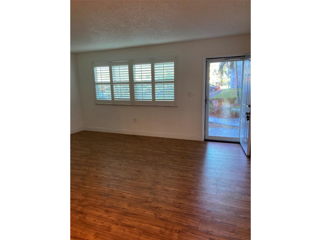 5660 80th Street N #C101 Saint Petersburg FL 33709 TB8451939 image2