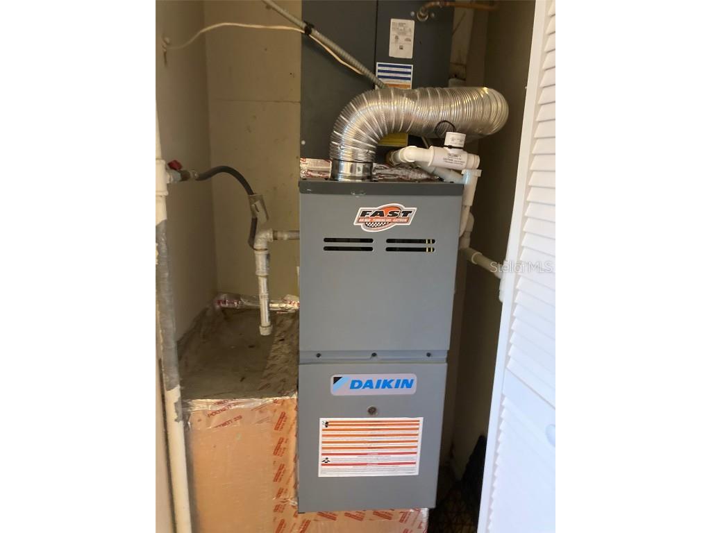 5660 80th Street N #C101 Saint Petersburg FL 33709 TB8451939 image28