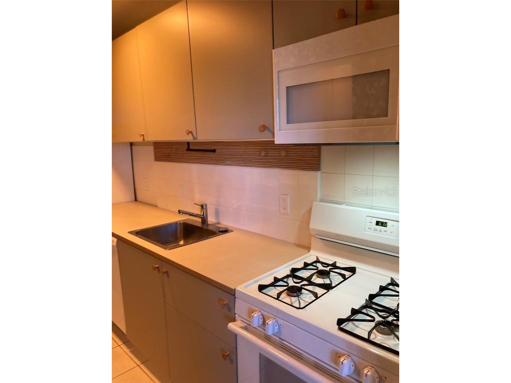 5660 80th Street N #C101 Saint Petersburg FL 33709 TB8451939 image8