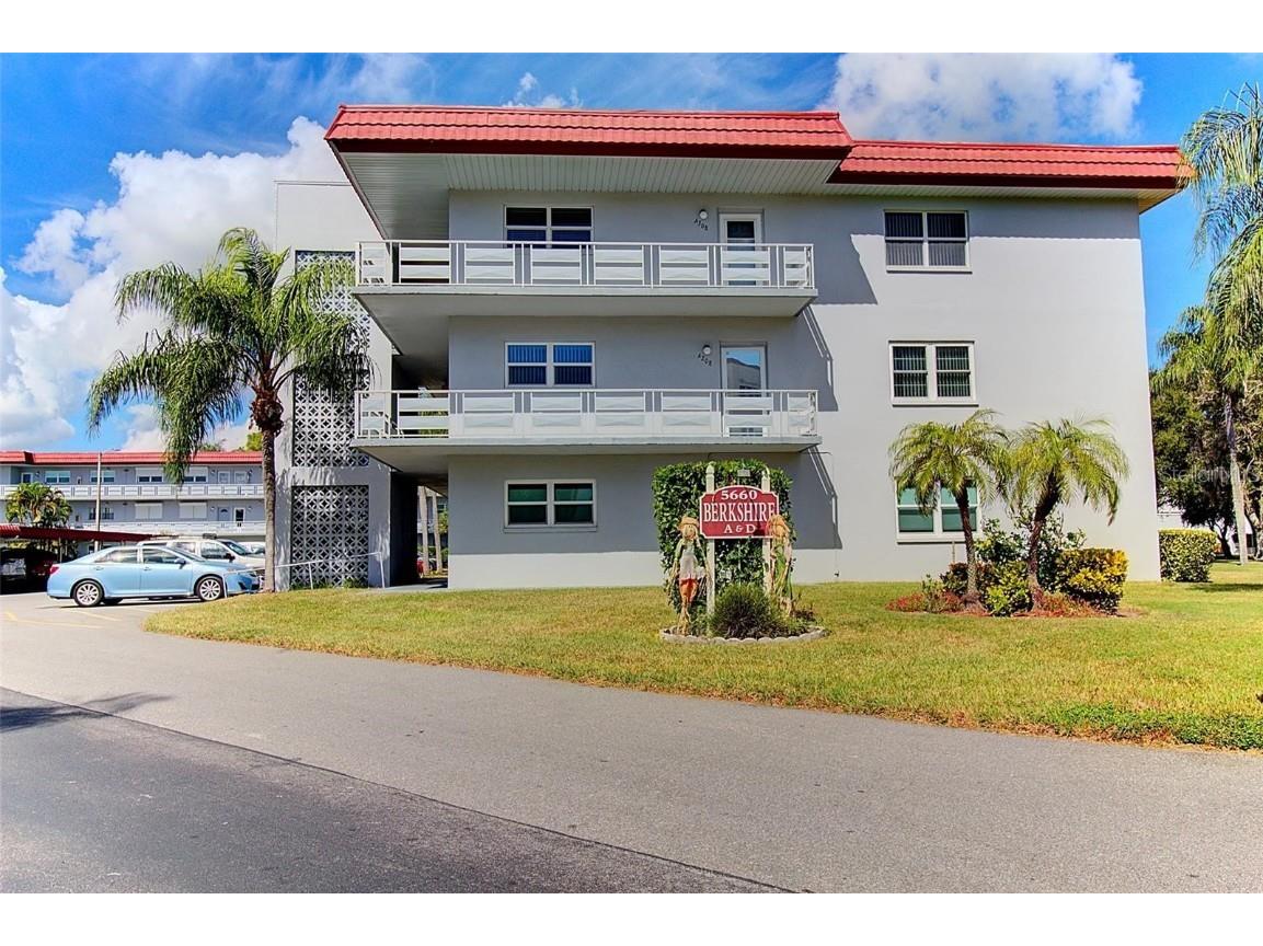 5660 80th Street N #D105 Saint Petersburg FL 33709 U8206611 image1