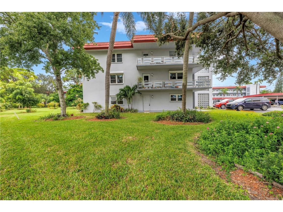 5660 80th Street N #D108 Saint Petersburg FL 33709 TB8428505 image1