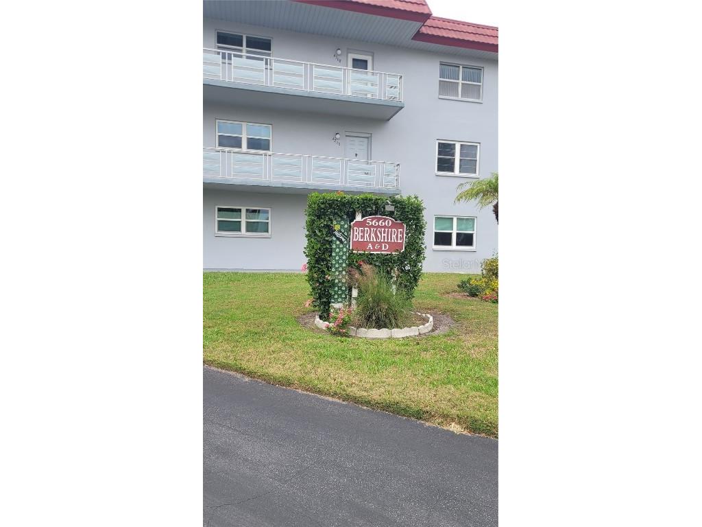 5660 80th Street N #D206 Saint Petersburg FL 33709 TB8352866 image1