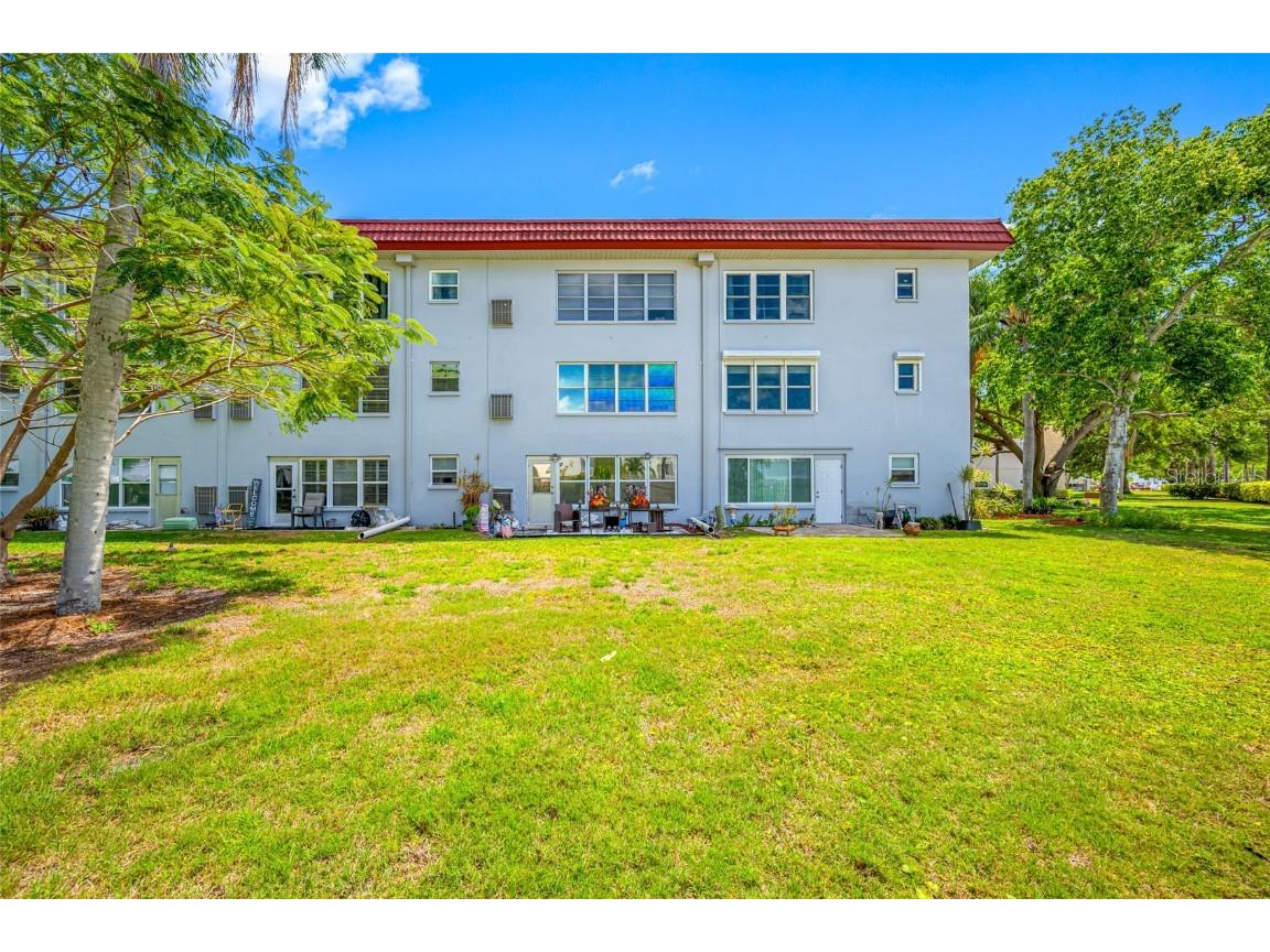 5660 80th Street N #D207 Saint Petersburg FL 33709 TB8370630 image1