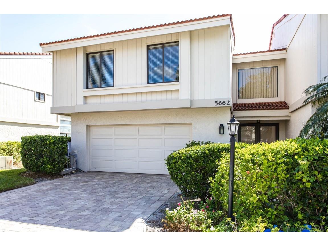 5662 Escondida Boulevard S #00 Saint Petersburg FL 33715 - BOCA CIEGA BAY U8180432 image1