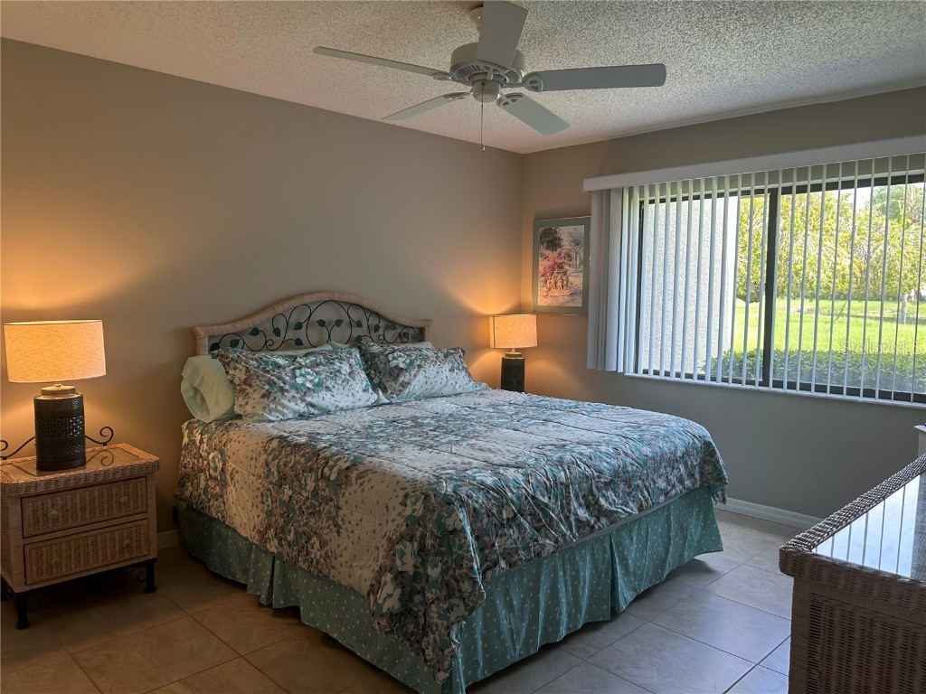 5662 Gardens Drive #104 Sarasota FL 34243 A4135629 image19