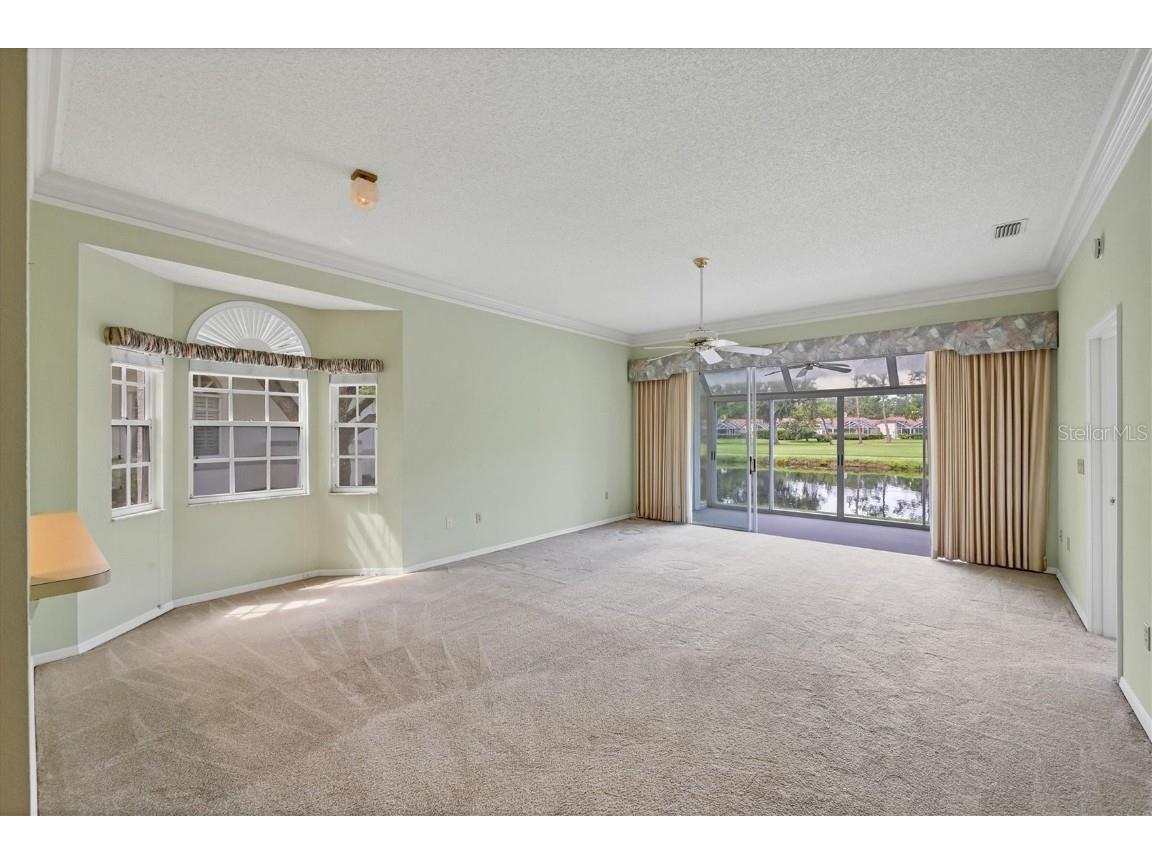 5662 Long Common Circle #8 Sarasota FL 34235 A4658008 image12
