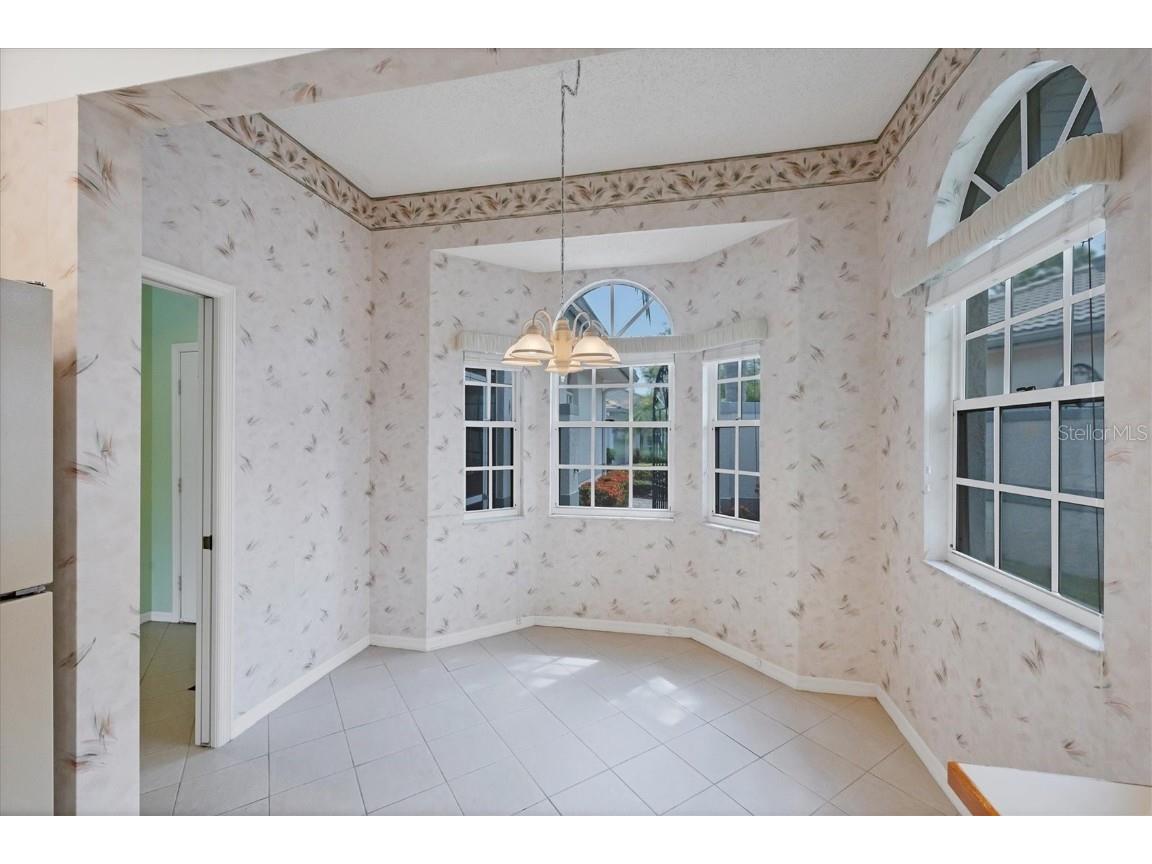 5662 Long Common Circle #8 Sarasota FL 34235 A4658008 image22