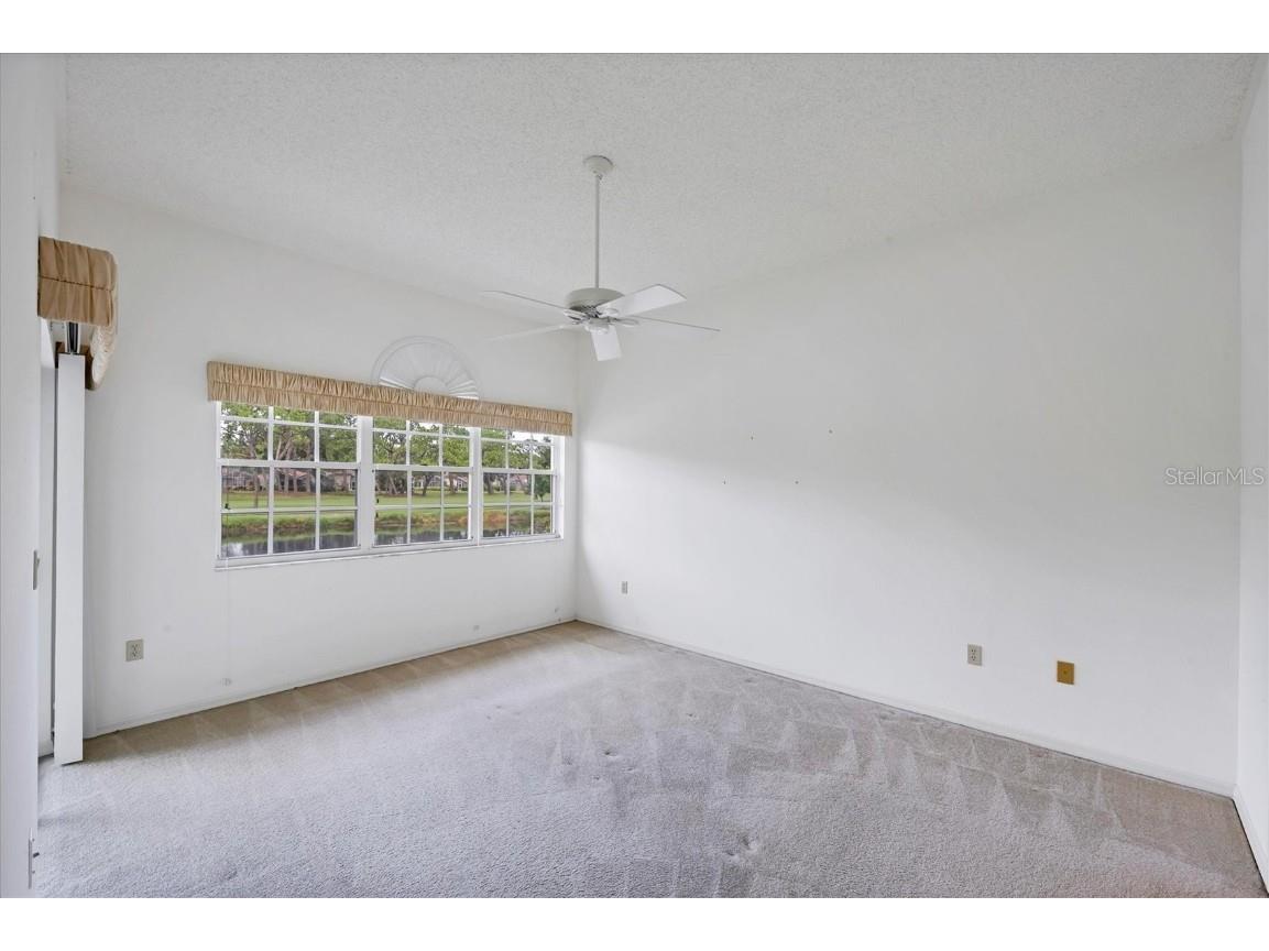 5662 Long Common Circle #8 Sarasota FL 34235 A4658008 image24