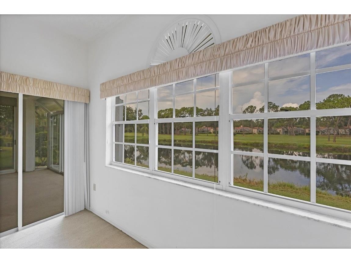 5662 Long Common Circle #8 Sarasota FL 34235 A4658008 image26