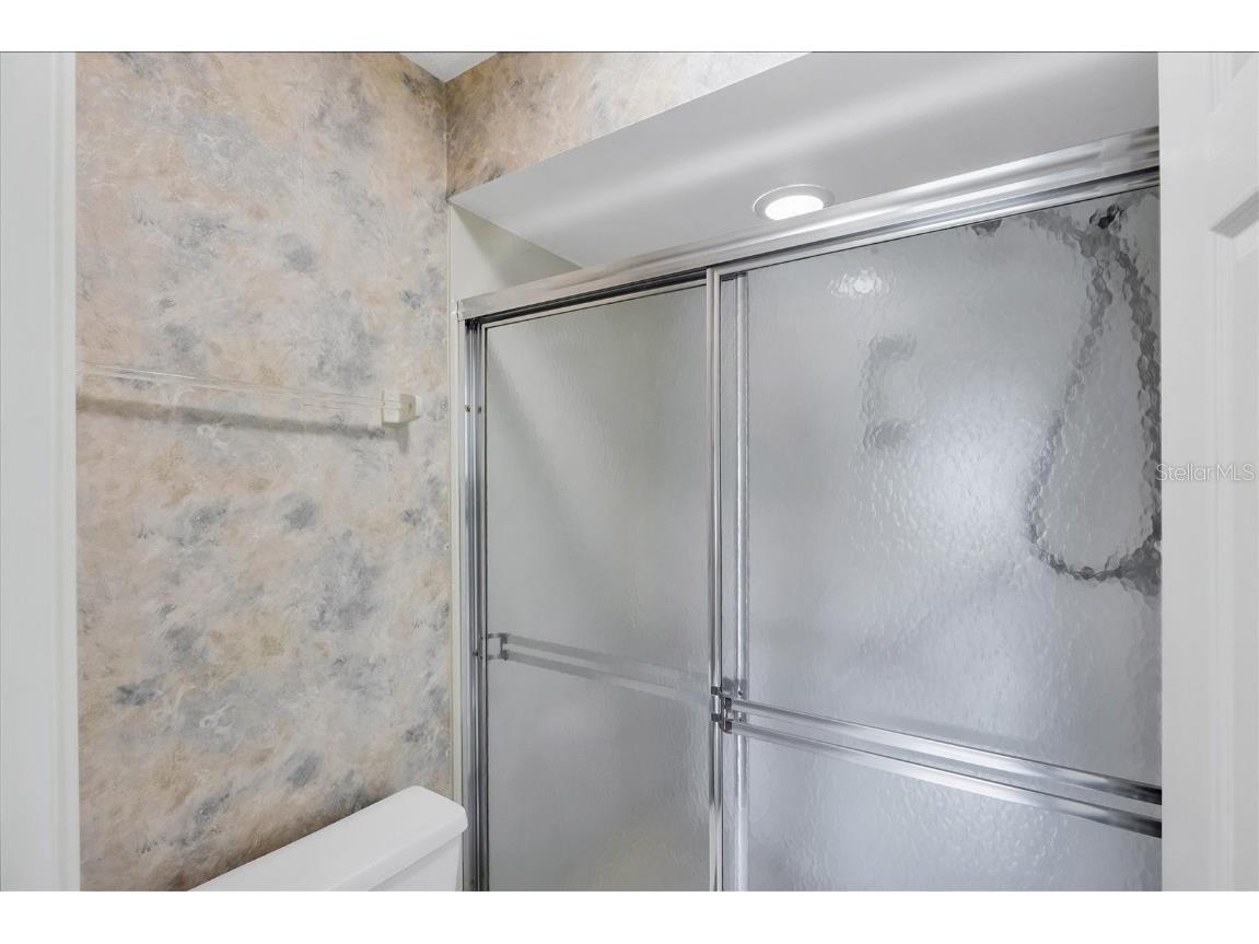 5662 Long Common Circle #8 Sarasota FL 34235 A4658008 image30