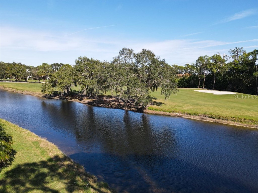 5662 Long Common Circle #8 Sarasota FL 34235 A4658008 image51