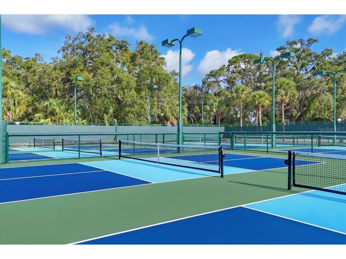 5662 Long Common Circle #8 Sarasota FL 34235 A4658008 image82