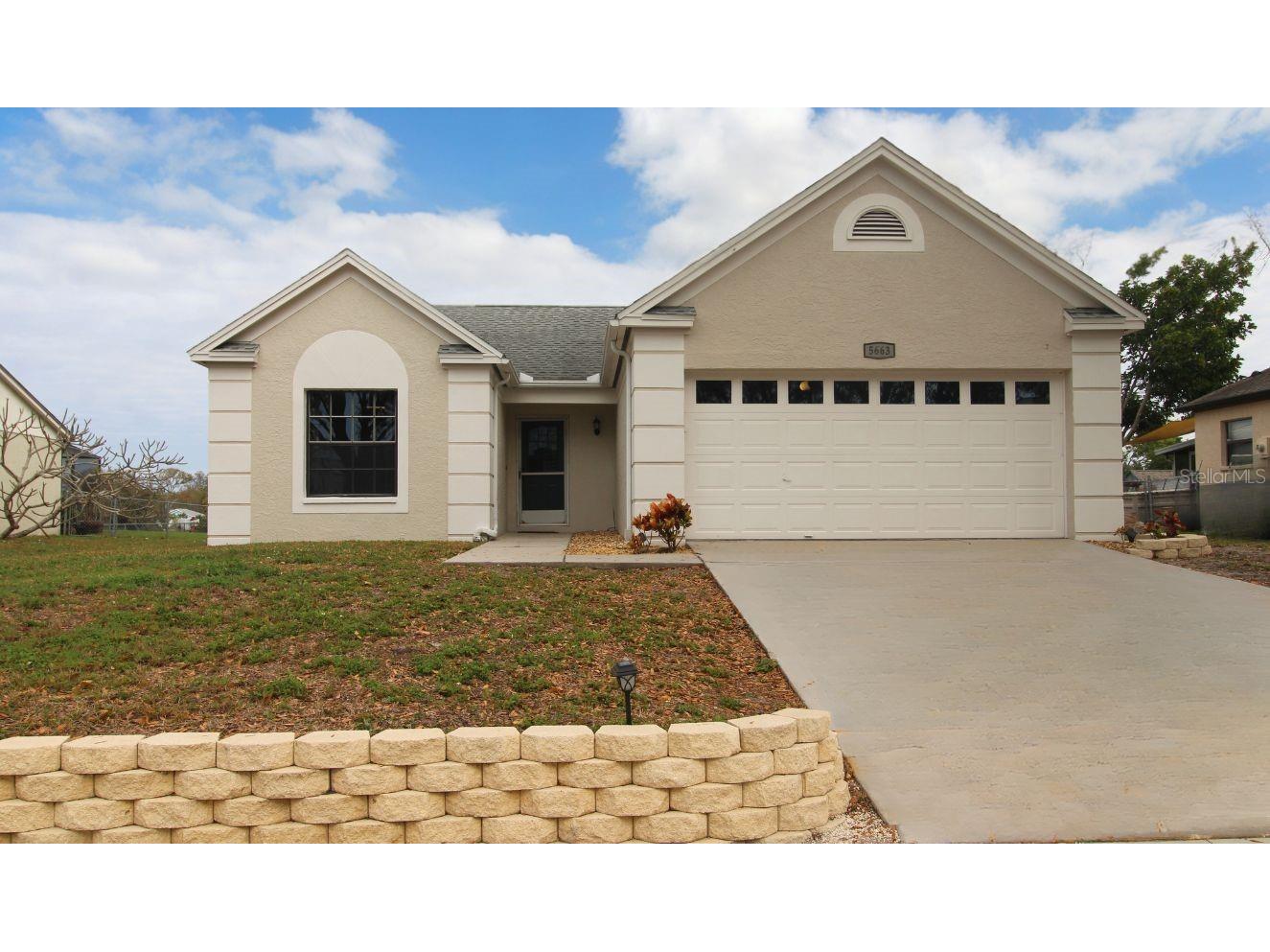 5663 25th Street Circle E Bradenton FL 34203 A4600437 image1