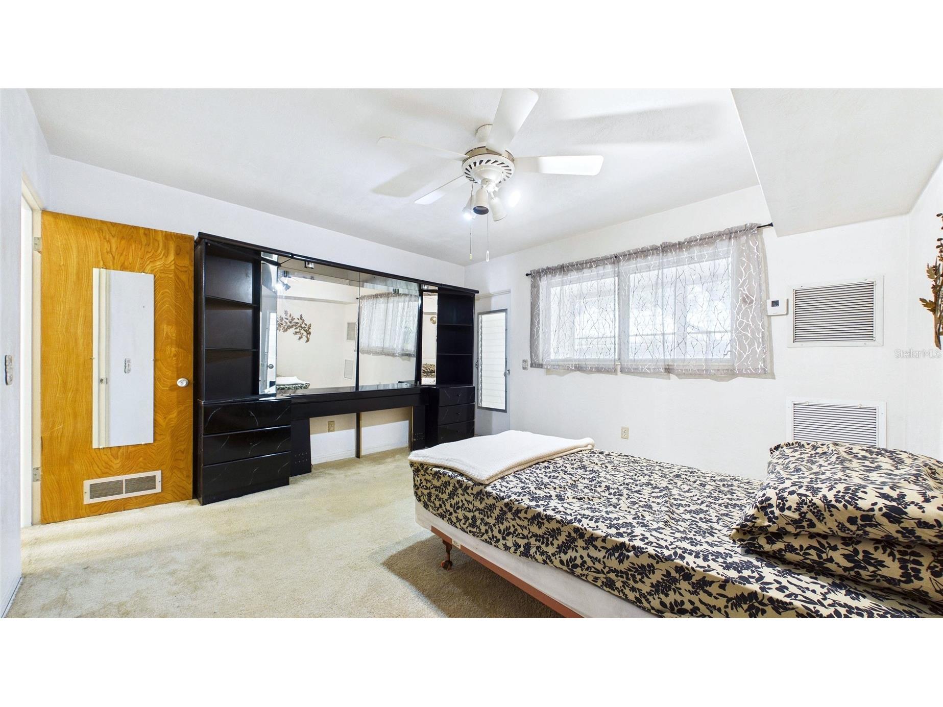 5664 40th Terrace N #428 Saint Petersburg FL 33710 TB8491600 image9