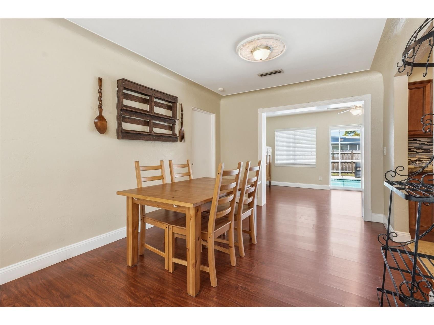 5665 34th Avenue N Saint Petersburg FL 33710 TB8489849 image11