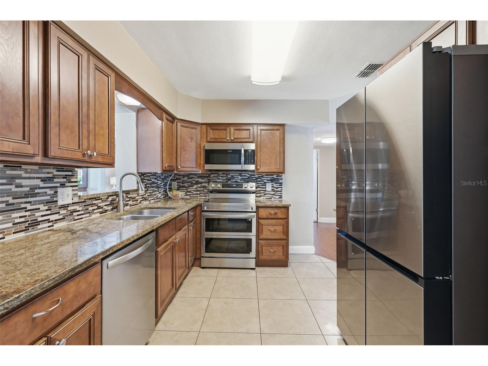 5665 34th Avenue N Saint Petersburg FL 33710 TB8489849 image6