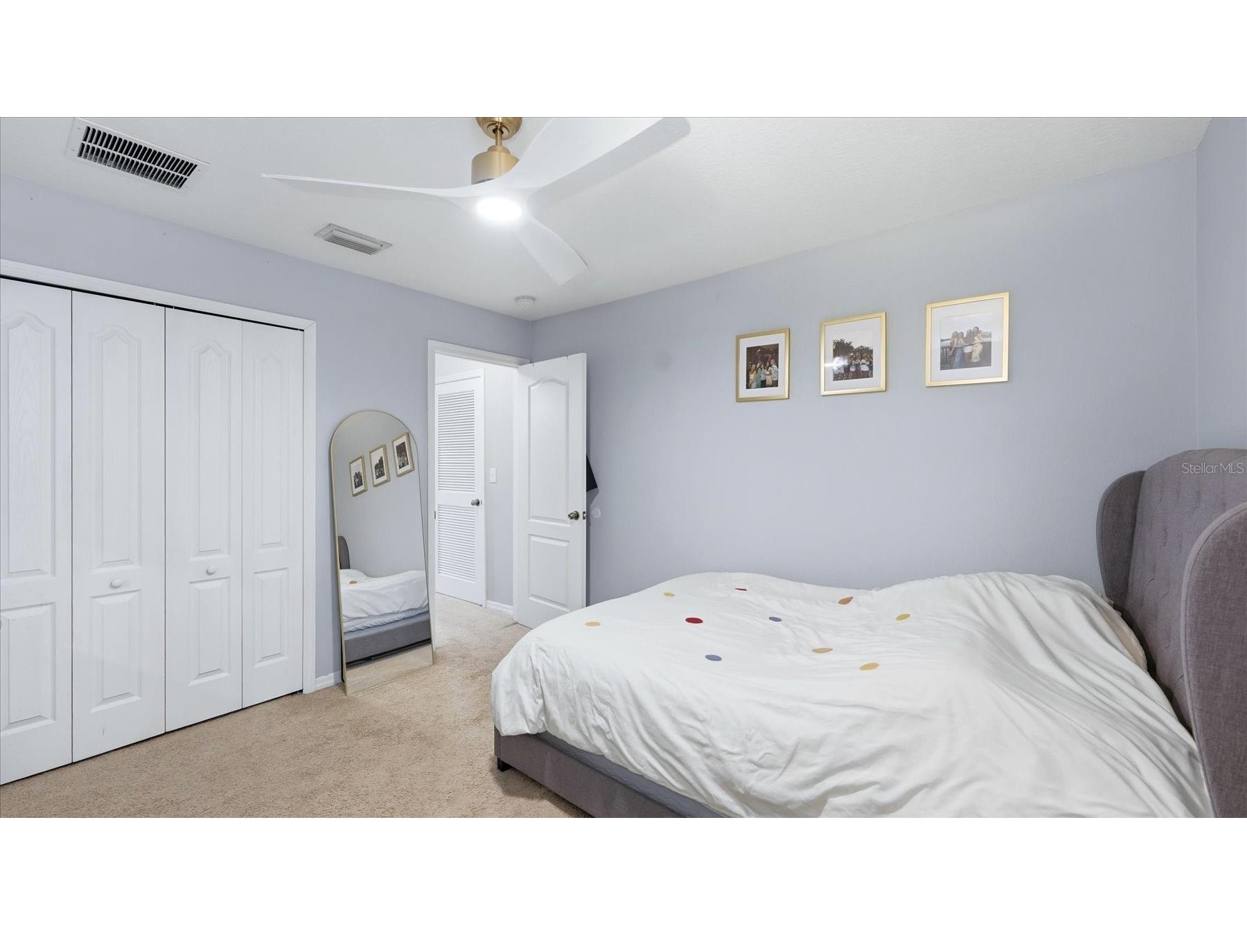 5666 Aaron Court Sarasota FL 34232 A4693628 image2