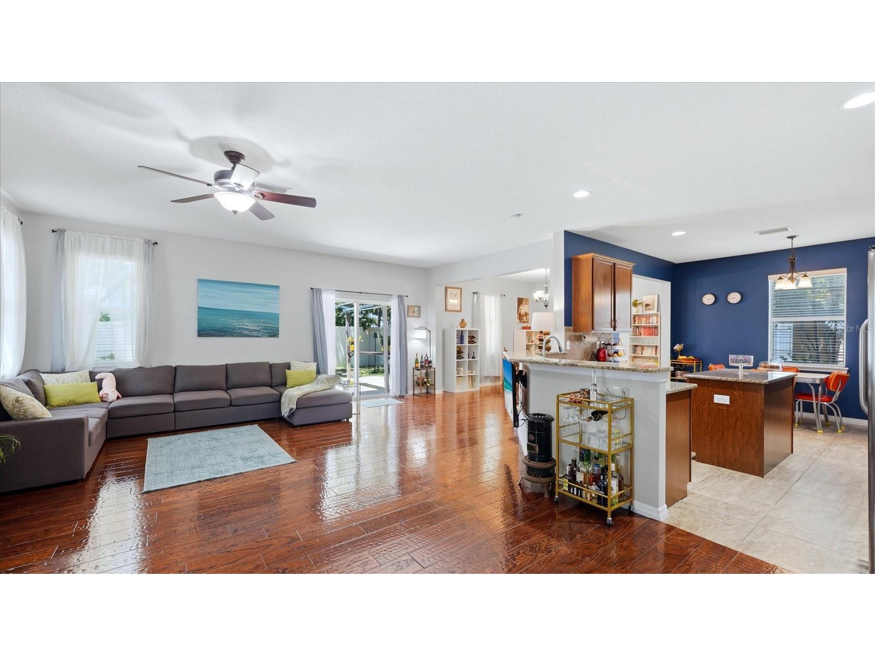 5666 Aaron Court Sarasota FL 34232 A4693628 image4