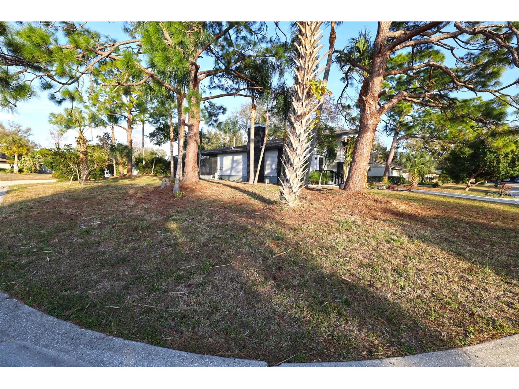 5667 Creekwood Drive Sarasota FL 34233 A4683396 image17