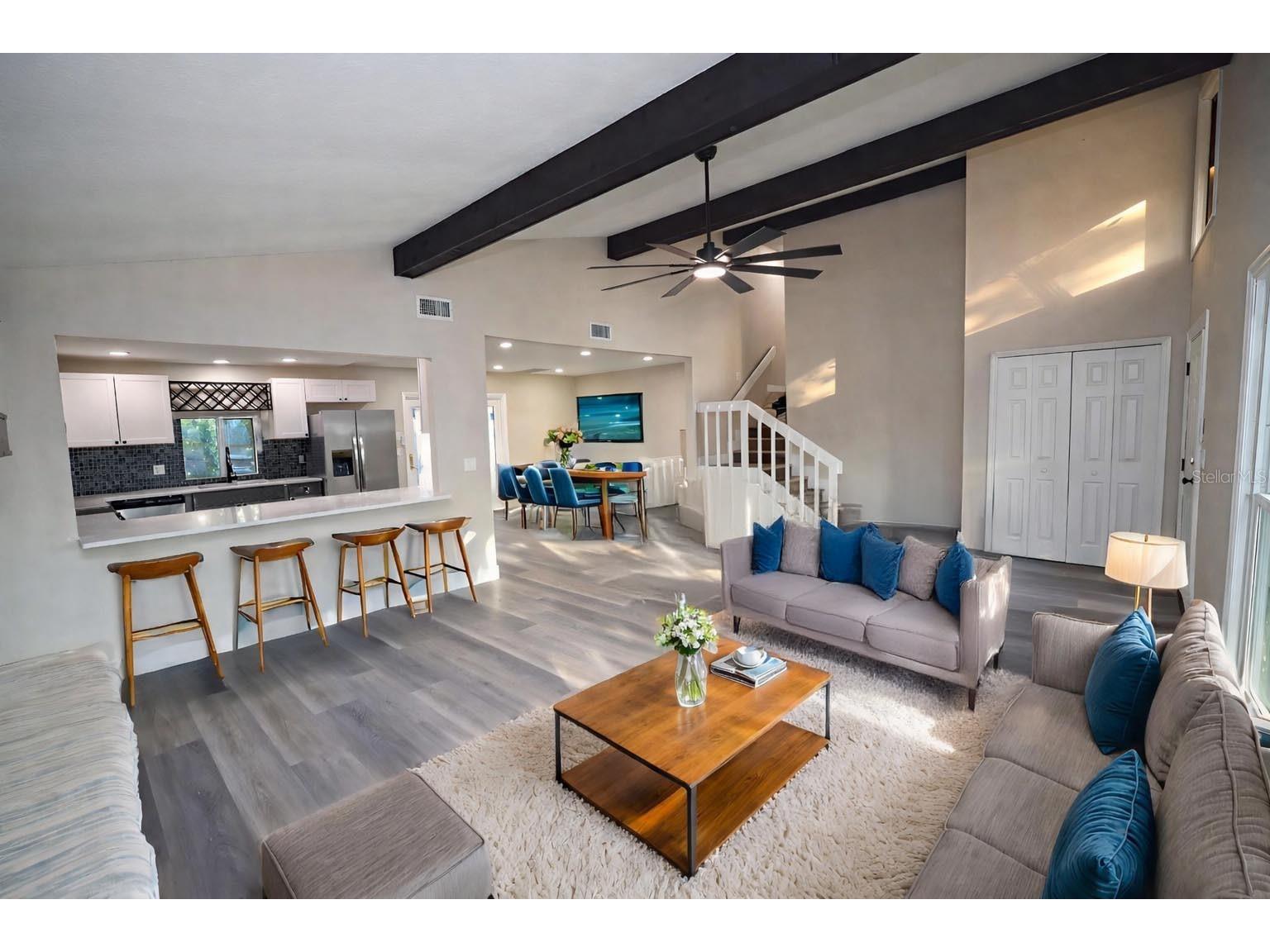 5667 Creekwood Drive Sarasota FL 34233 A4683396 image2