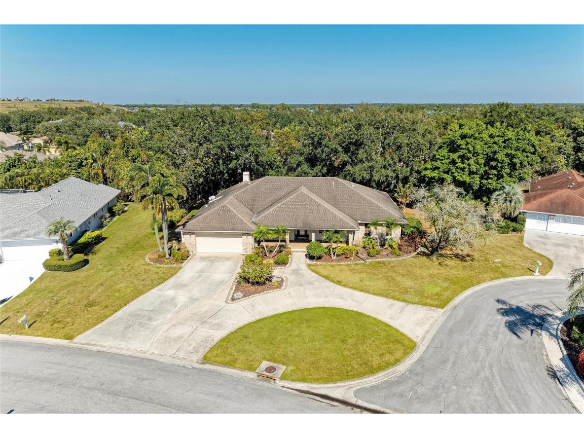 5668 Country Lakes Drive Sarasota FL 34243 A4673090 image1
