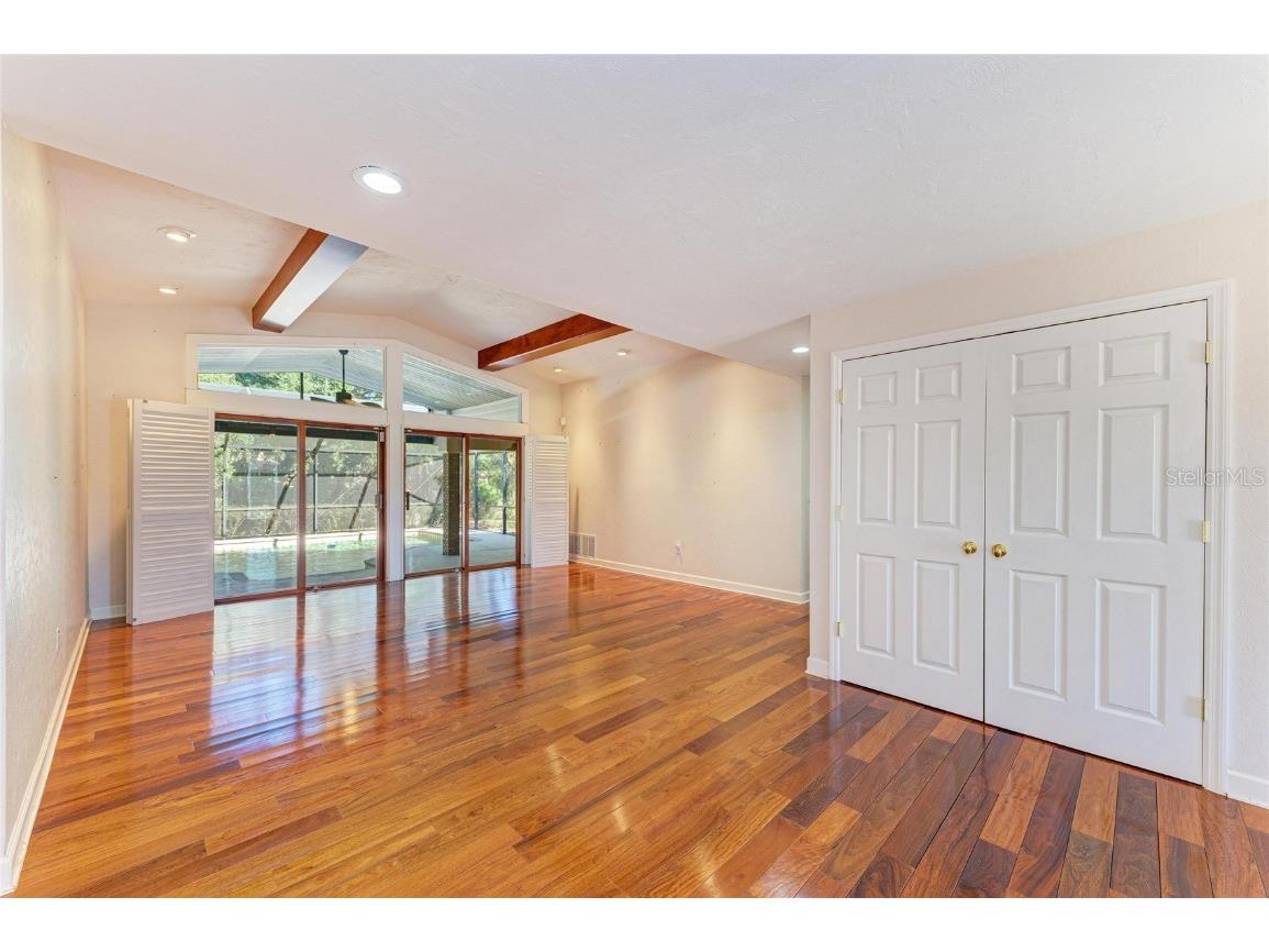 5668 Country Lakes Drive Sarasota FL 34243 A4673090 image15