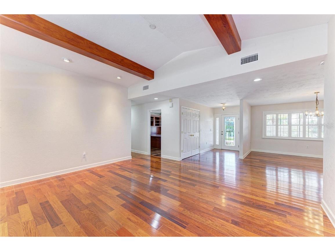 5668 Country Lakes Drive Sarasota FL 34243 A4673090 image17